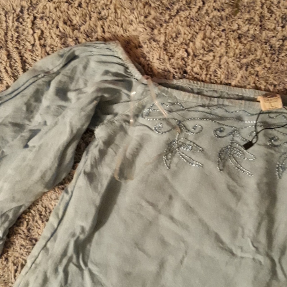 Dress - Picture 2 of 8